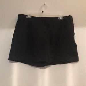 NWOT 13:14 Maurices side zip shorts